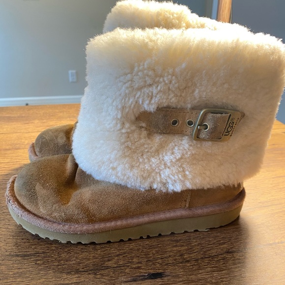 UGG Ellee Kids Boot Size 13 USED - Picture 6 of 7